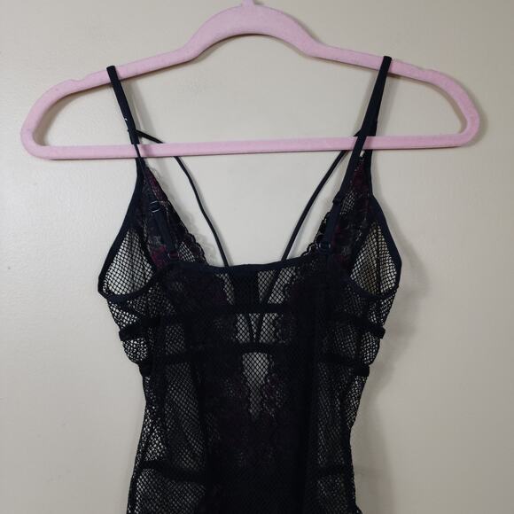 Music Legs Black Fishnet Bodysuit with Lace and Floral Embroidery OS - Picture 8 of 12